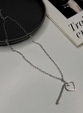 日韩镂空马赛克爱心钛钢项链