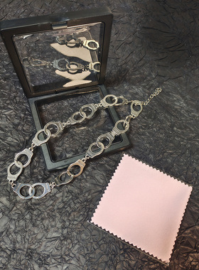 欧美轻奢手铐吊坠锁骨链