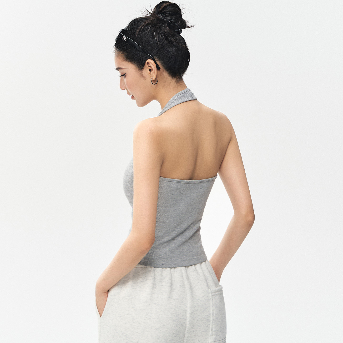 DCW挂脖瑜伽背心女长款修身显瘦带胸垫健身露背性感运动无袖上衣,淘宝优惠券,粉丝福利购,淘宝优惠卷