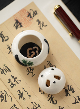 国潮小熊猫陶瓷迷你小香炉家用室内檀沉香薰炉禅意茶空间熏香摆件