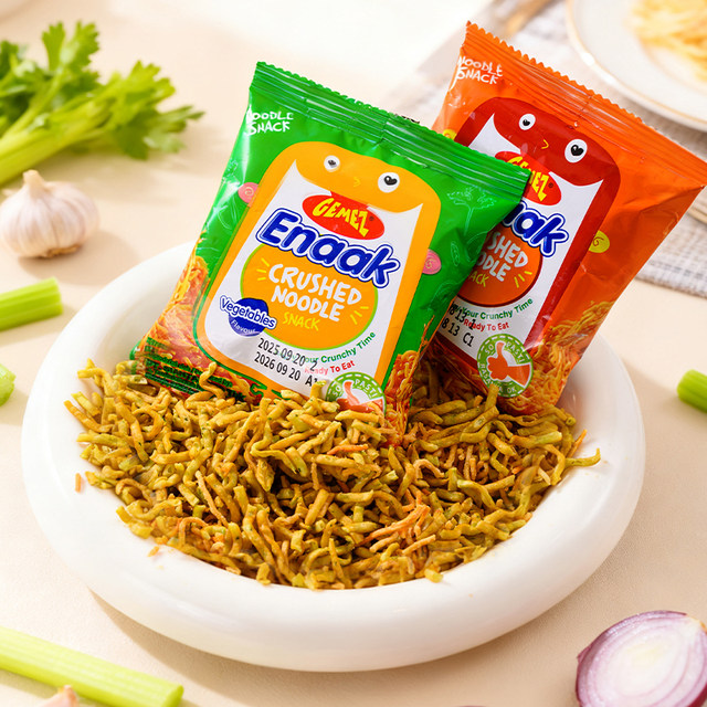 Indonesia imported Gemez chicken noodles enaak dry noodles snacks dry instant noodles whole box snacks snacks