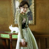 Осенние бархатные кружевные водоросли, винтажное платье, облегающий крой