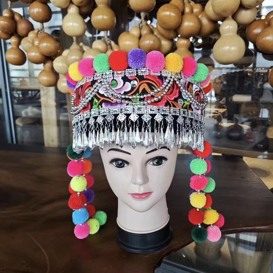 Sombreros, sombreros, accesorios de actuación de estilo étnico minoritario de Yunnan, trajes a juego de Yi y Miao, mujeres Hani