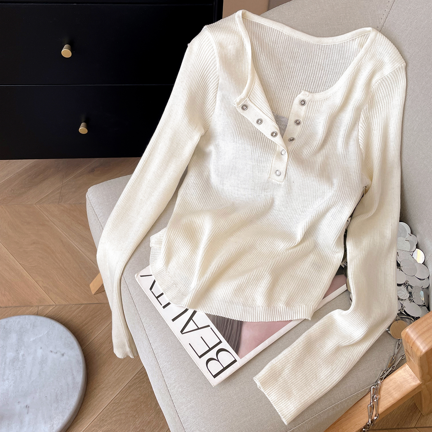 小C家 假两件针织衫女2025新款秋季坑条纹修身显瘦半开领羊毛上衣 - 图0