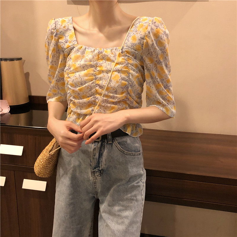 莺倍旗舰店夏季新款雪纺衫法式气质小碎花上衣女短款一字领百搭褶皱衬衣2
