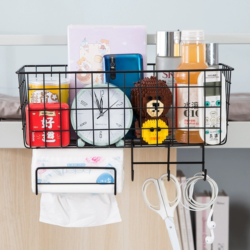 Перед прикроватными полками, подвесная корзина, артефакт общежития для студентов колледжа, хороший объект, подвесная кровать, на полке хранения полки