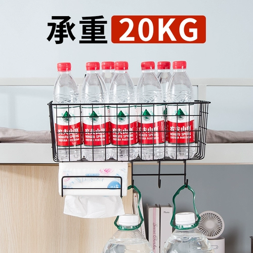 Перед прикроватными полками, подвесная корзина, артефакт общежития для студентов колледжа, хороший объект, подвесная кровать, на полке хранения полки