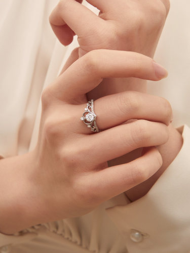 ONE SWEAR/梵誓小公主皇冠钻戒定制50分钻石求婚女戒定制铂金婚戒 - 图1