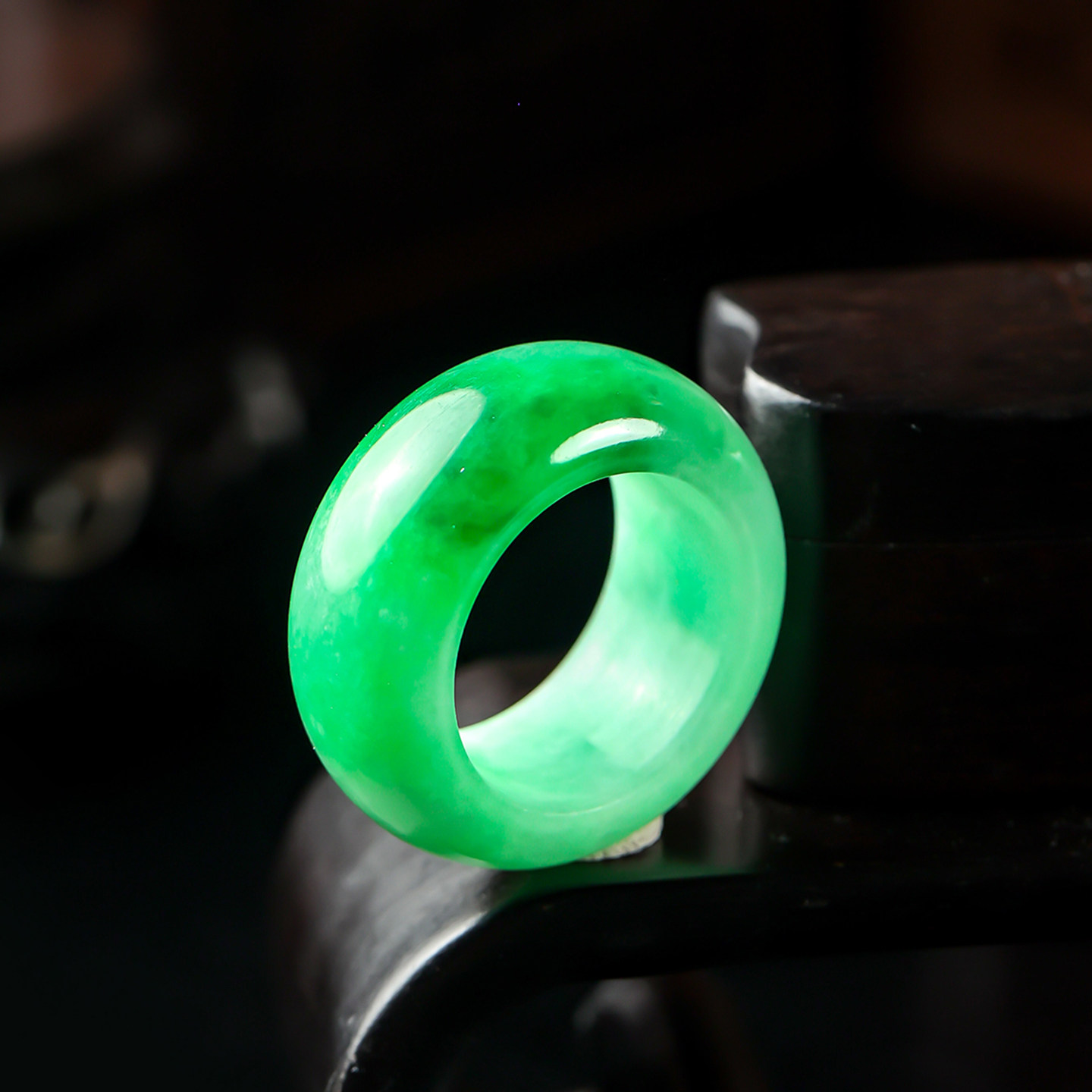 Yangzi Jewelry Laokeng Bing Green Jade Ring