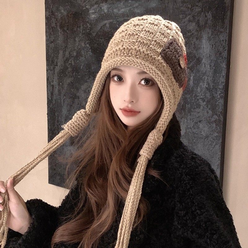 2025新款时尚贴布流苏红色毛线帽子女秋冬季保暖手工辫子针织帽潮,淘宝优惠券,粉丝福利购,淘宝优惠卷