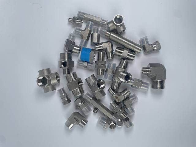 304 stainless steel external thread tee 1/4 3/8 outer wire inner wire high pressure C-shaped flare taper joint