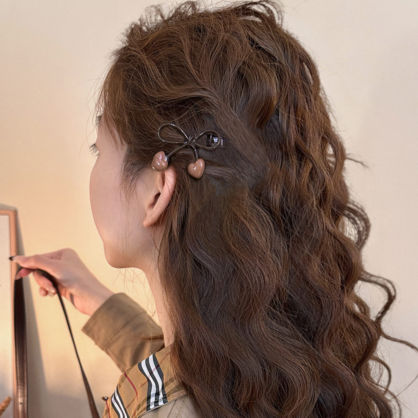 蝴蝶结碎发夹红色樱桃爱心边夹侧边前额发卡2025新款刘海夹子头饰 - 图0