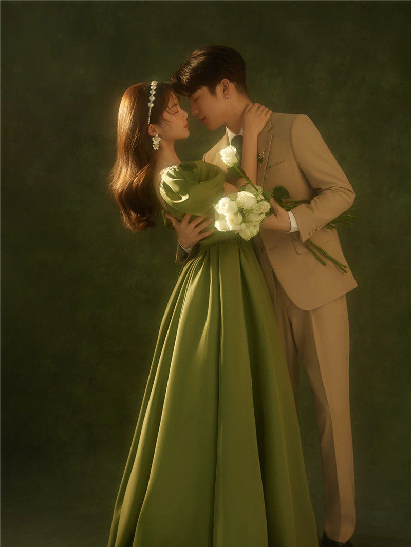 影楼主题情侣泡袖绿色简约时尚婚纱 耳夲婚纱