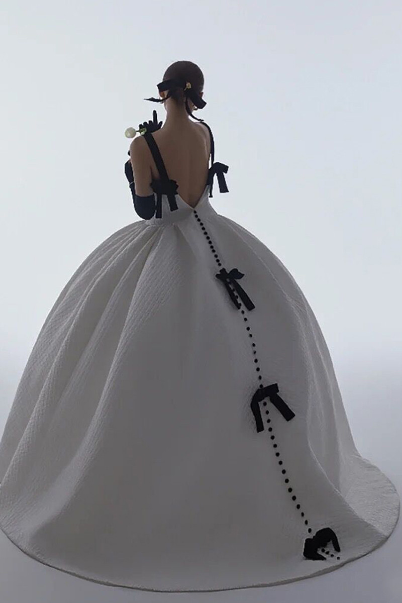 影楼新款法式复古情侣拖尾吊带婚纱 耳夲婚纱