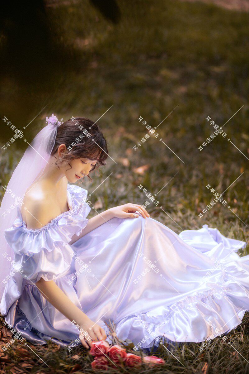 影楼80港风复古宫廷写真服装婚纱 耳夲婚纱