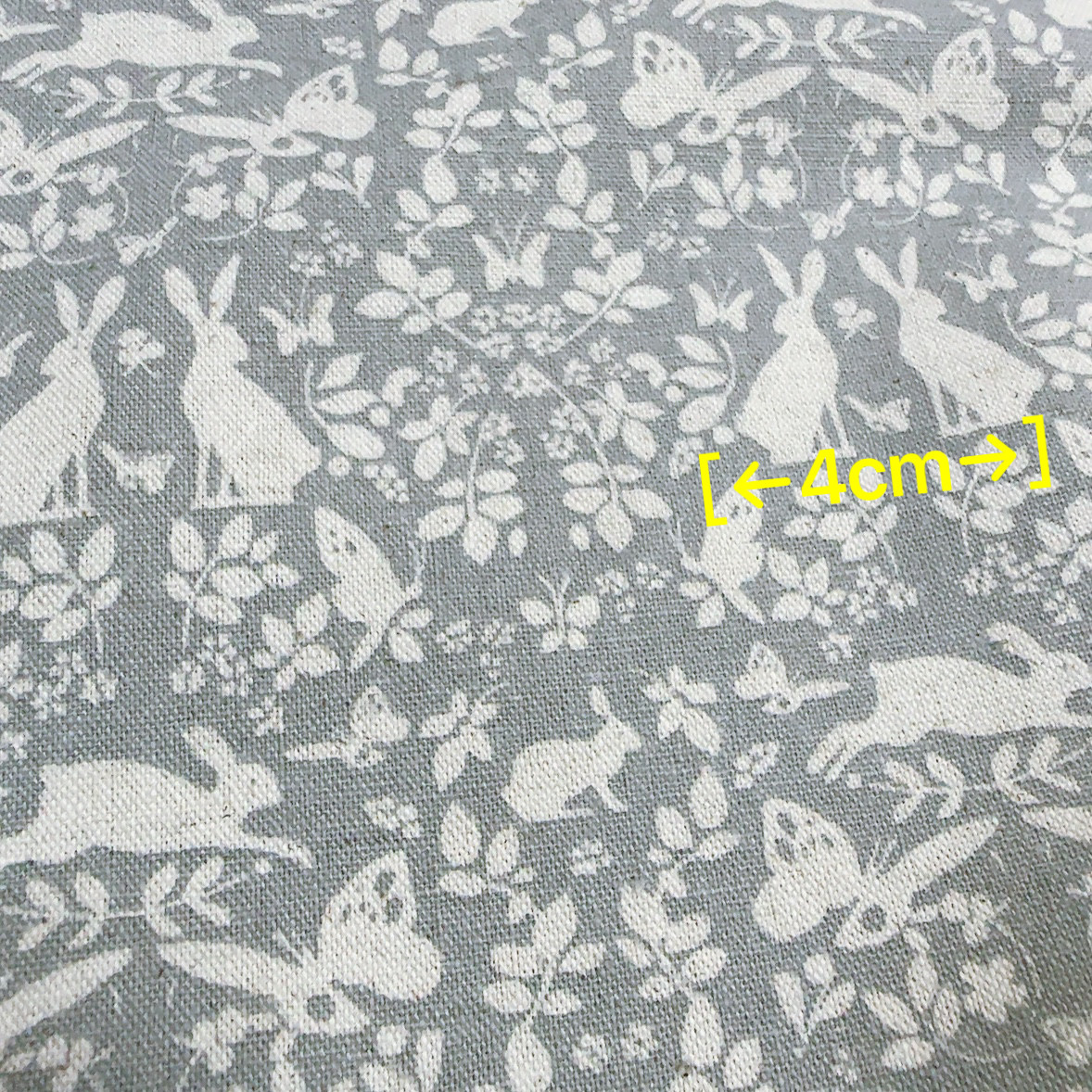 Cotton and linen rabbit fabrics imported from Japan for home use