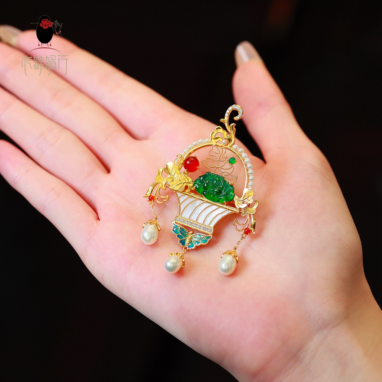 衣锦媚行原创设计s925银镀金翡翠牡丹花篮胸针吊坠复古胸饰新中式,淘宝优惠券,粉丝福利购,淘宝优惠卷