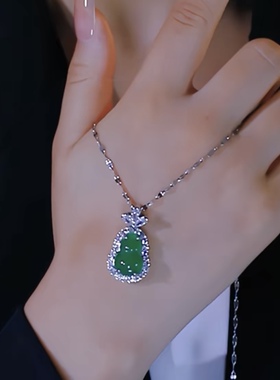 三叶微镶绿葫芦颈链钛钢项链