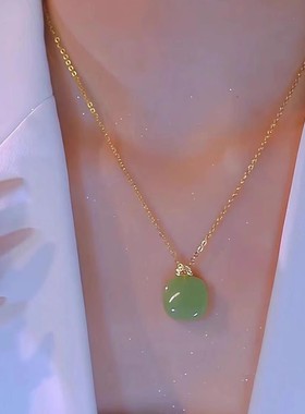 方糖项链钢轻奢无事牌锁骨链