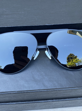 马登无螺丝超轻男女通用偏光墨镜