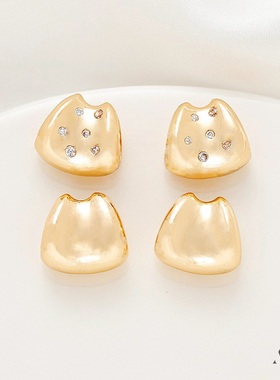 迷饰妮女铜包金保色大孔吊坠