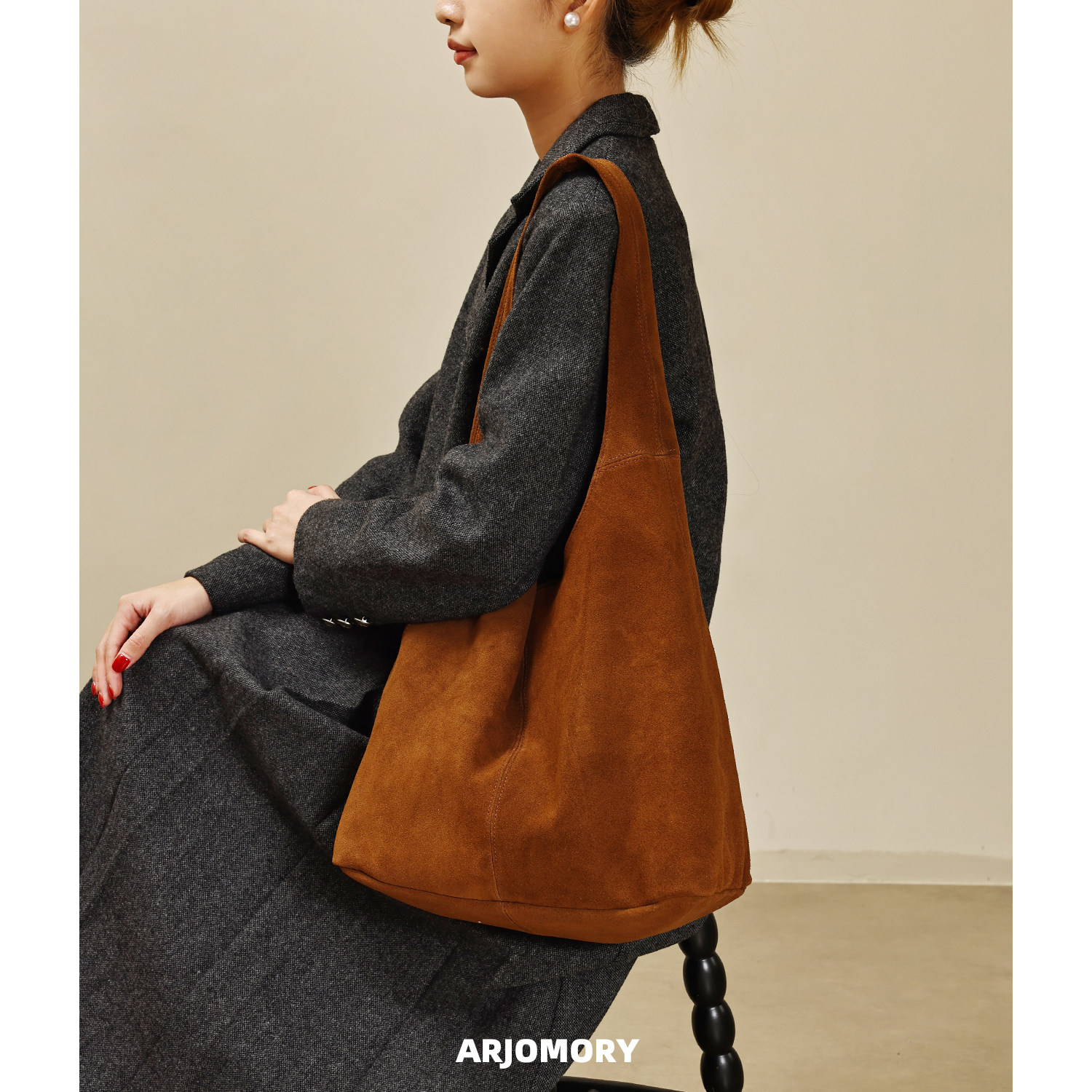 ARJOMORY小众设计复古百搭麂皮绒托特包女慵懒风大容量通勤单肩包,淘宝优惠券,粉丝福利购,淘宝优惠卷