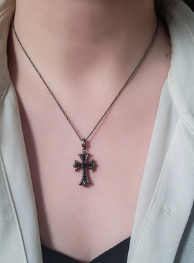 Annaya十字架吊坠送女友节日礼物