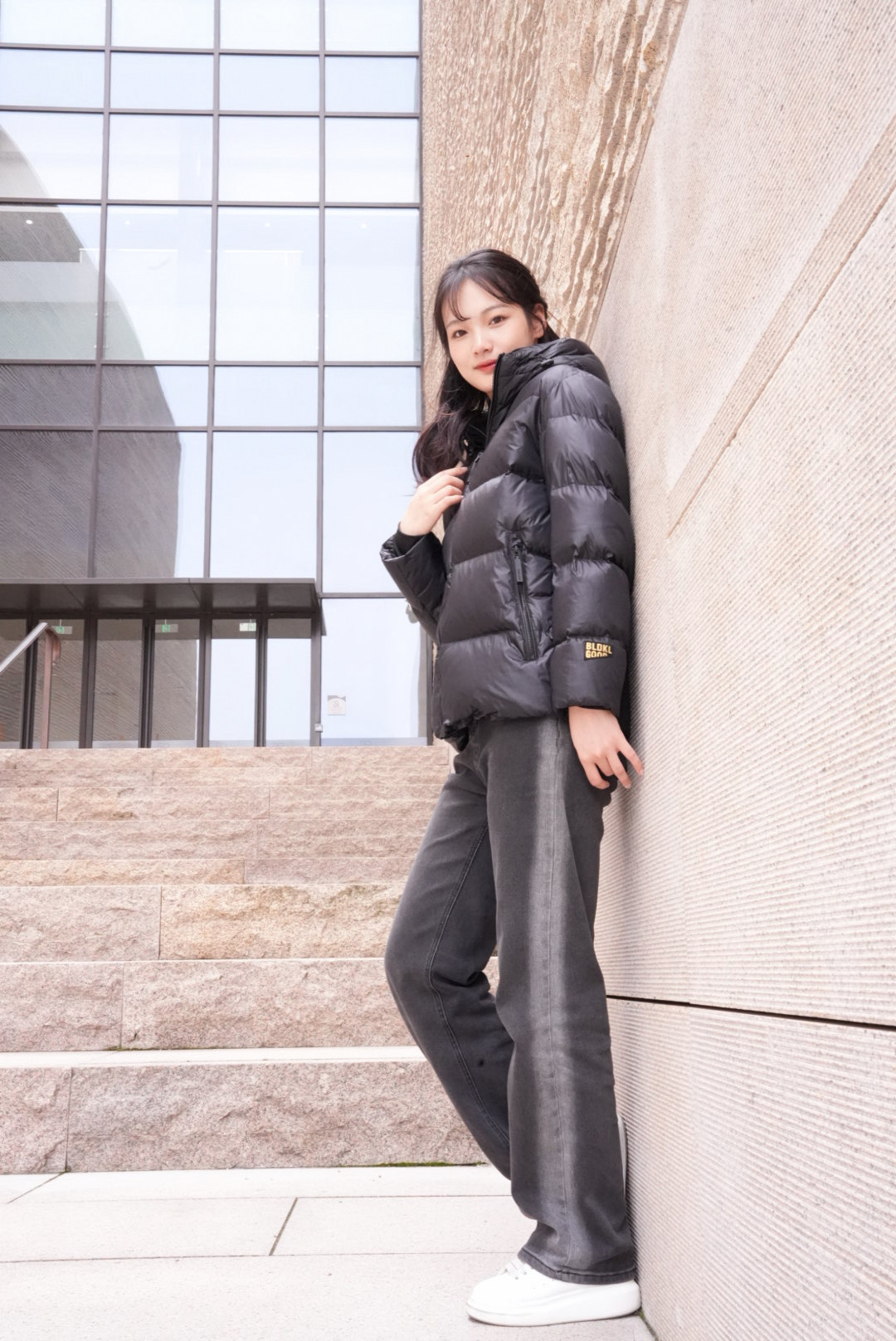 新款黑金羽绒服外套保暖鸭绒面包服男女同款