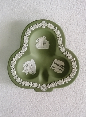 wedgwood浮雕陶瓷小碟收纳盘子