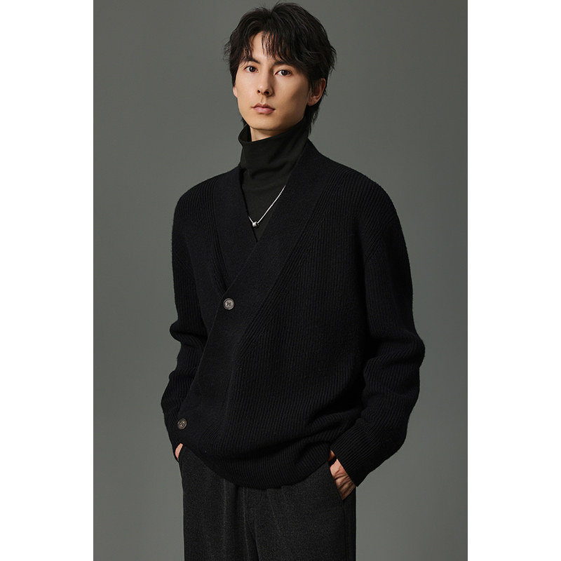 【储格】新中式坑条纹V领羊毛开衫男秋冬季2025新款毛衣外套上衣,淘宝优惠券,粉丝福利购,淘宝优惠卷