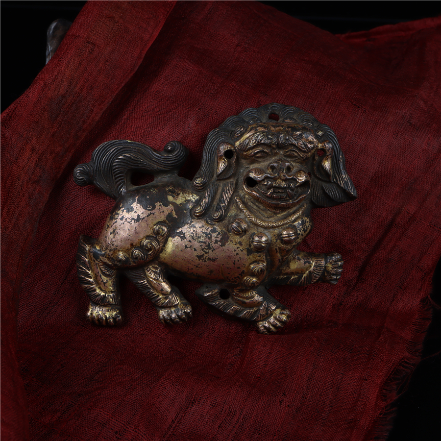 特价藏传包老精品明代铜鎏金雪狮挂件摆件藏区传世文玩铜铁件 - 图0