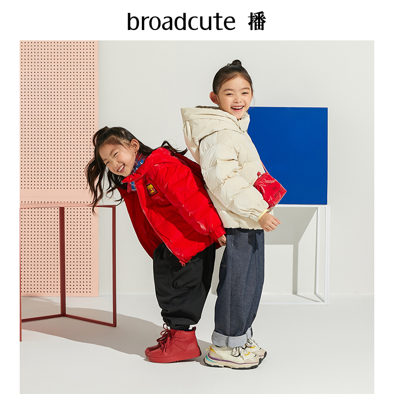 播broadcuteKEITH HARING联名款童装冬季轻薄儿童羽绒服男女童