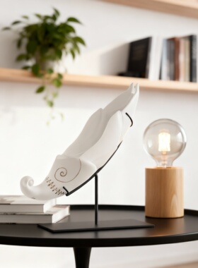 简约现代植物造型树脂乔迁摆件