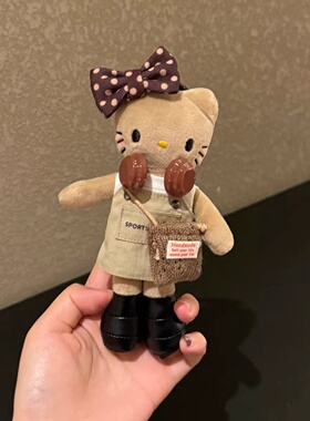 日本PeerEx哈喽kitty美拉德长腿kt挂件包包挂饰黑皮毛绒公仔挂件