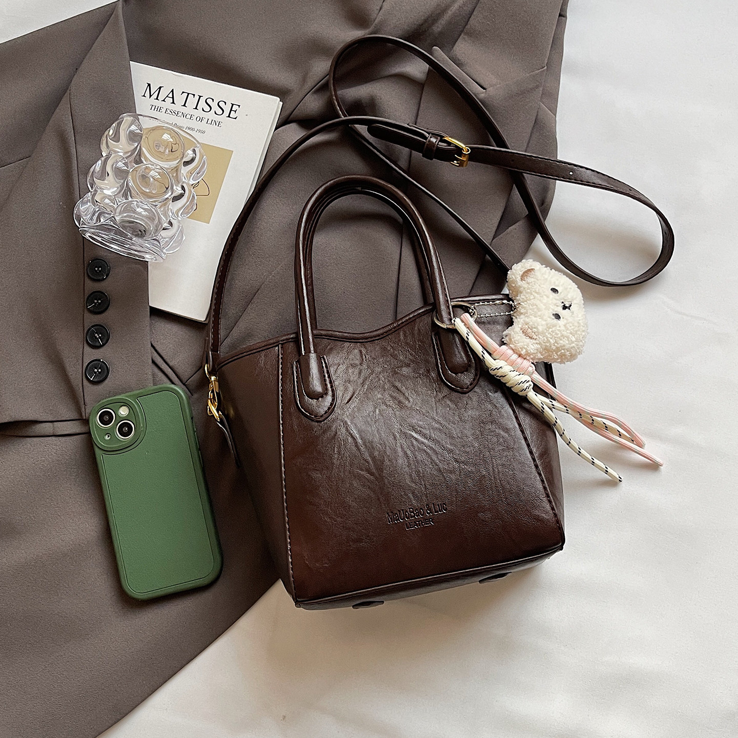 高级感手提包包女2025新款时尚百搭单肩斜挎包秋冬复古通勤水桶包,淘宝优惠券,粉丝福利购,淘宝优惠卷