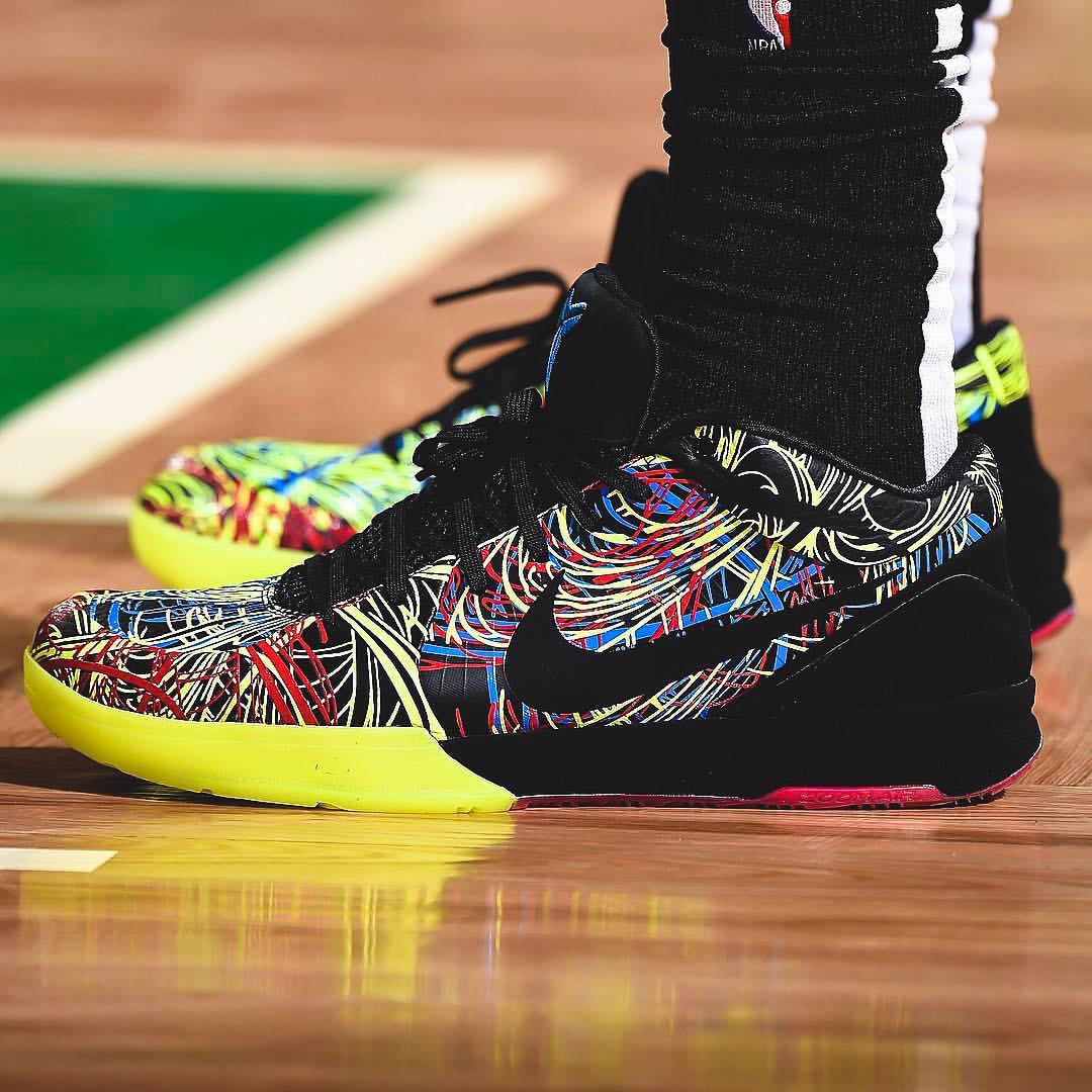 Nike Kobe 4 科比ZK4 蛇鳞黑黄涂鸦炫彩 