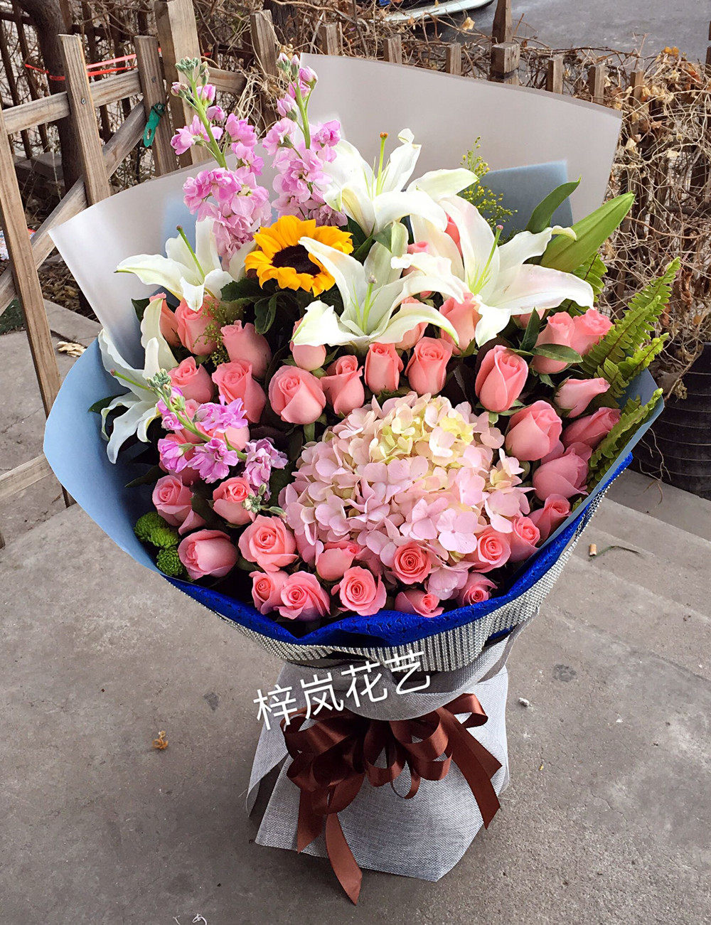 送长辈天津鲜花同城实体店百合康乃馨生日祝寿字花篮绣球送礼玫瑰