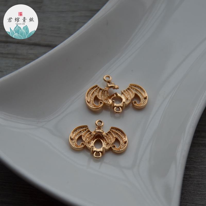 君绾青丝纯铜镀金发簪花片手工花丝镶嵌蝙蝠吊坠戒面托项链材料 - 图2