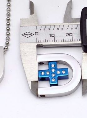 钛钢项链饰品蓝色十字架吊坠