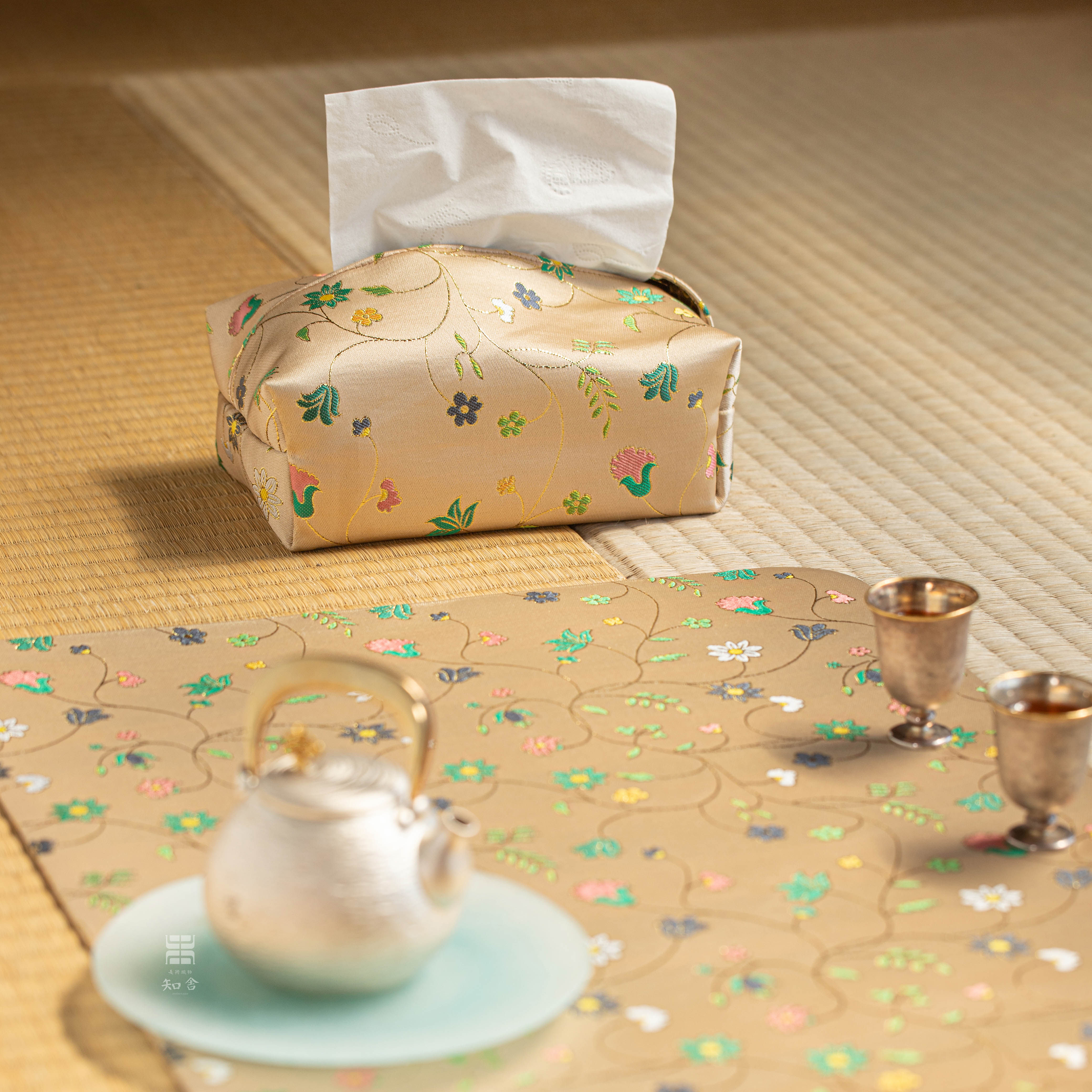 知舍·缠枝闲花纹抽纸盒 织锦工艺 茶桌客厅车载新中式复古抽纸袋,淘宝优惠券,粉丝福利购,淘宝优惠卷