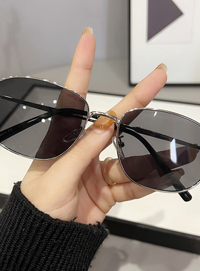 男士太阳镜2025潮流新款墨镜女夏海边小脸防紫外线高级感gm眼镜