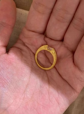 优雅雕纹羽毛皇冠戒指爆闪食指戒