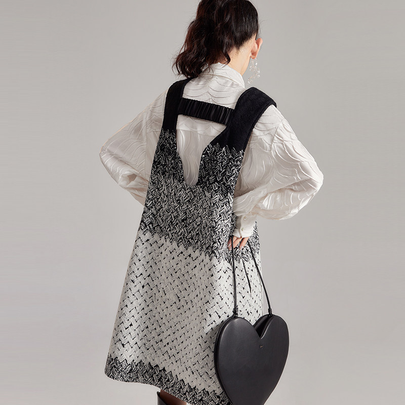 有耳uare原创设计 冷静万人迷 叠穿针织马甲背心毛衣连衣裙中长款,淘宝优惠券,粉丝福利购,淘宝优惠卷