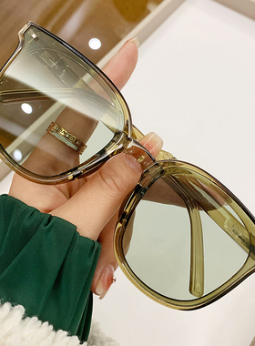 折叠墨镜女高级感拍照显脸小偏光太阳镜男2024新款潮