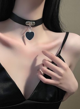 爱心项圈女颈带链子choker铃铛牵引绳黑色颈圈颈环项链脖圈高级感