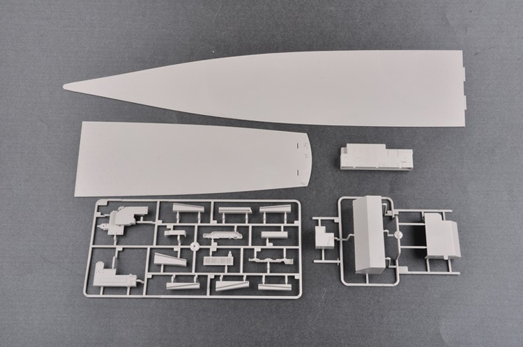 小号手 1/350 美国海军 CV-63 小鹰号航母 05619 拼装舰船模型