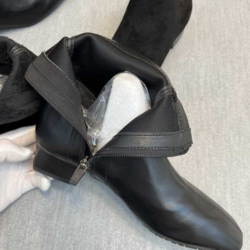 韩国源单~售价12.8W韩元~弹力瘦瘦靴粗跟方头简约秋冬加绒短靴女 - 图0