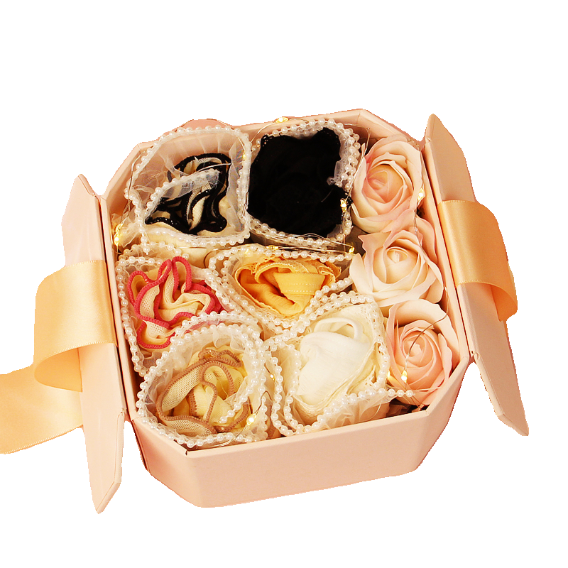生日礼物女生闺蜜搞怪实用送女友朋友老婆女士内裤玫瑰花束礼盒装
