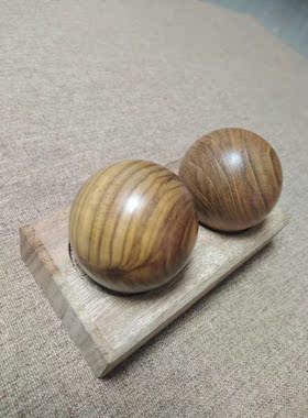 广西黄连木手持珠 红木bj手部按摩球把玩练手球圆雕木球