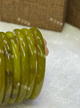 国庆中秋礼天然岫玉飘糖牛油果叮当红豆 美人条 批发价拿货联系